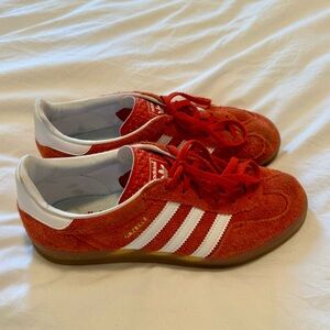 Adidas gazelle red suede - W 7.5